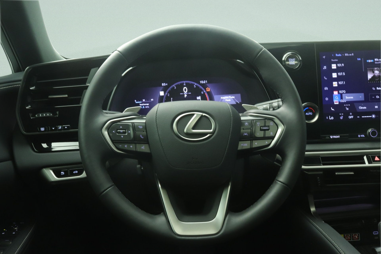 Used 2025 Lexus RX 350 FWD w/ Technology Package image 8