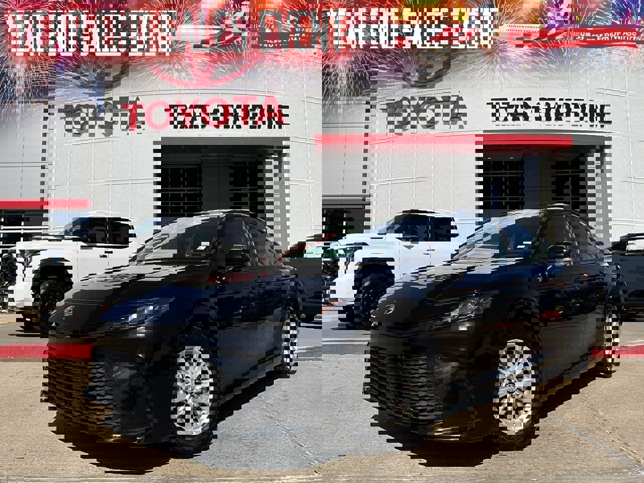 Used 2025 Toyota Camry LE image 1