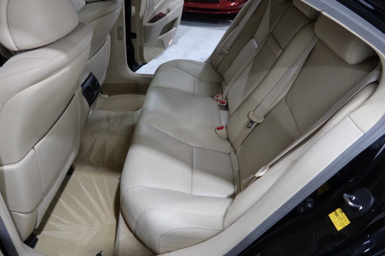 Used 2012 Lexus LS 460 w/ Comfort Pkg RWD image 17