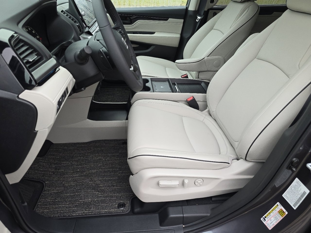 New 2026 Honda Odyssey Touring image 24