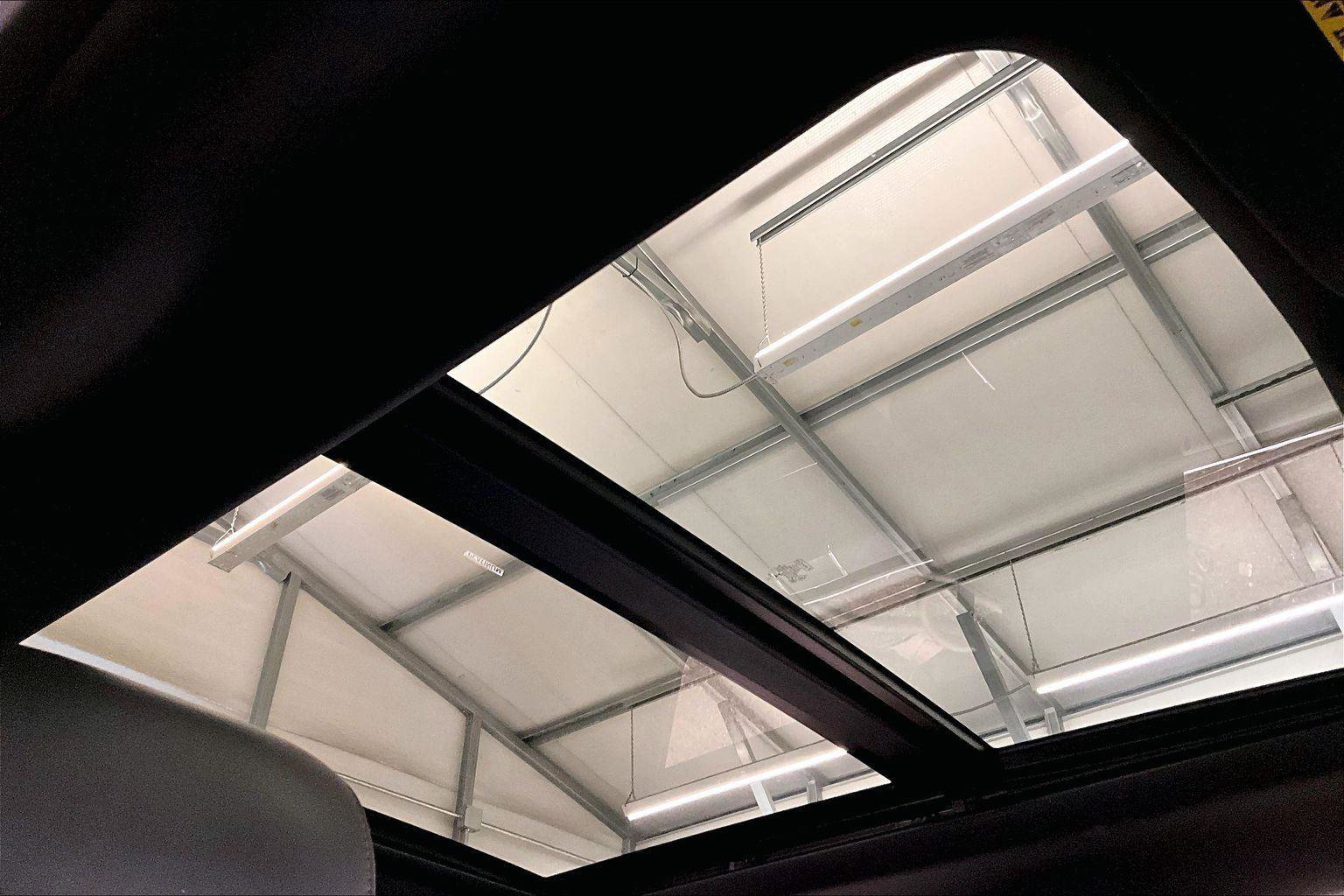 Used 2022 Ford F250 Platinum w/ Tremor Off-Road Package image 21