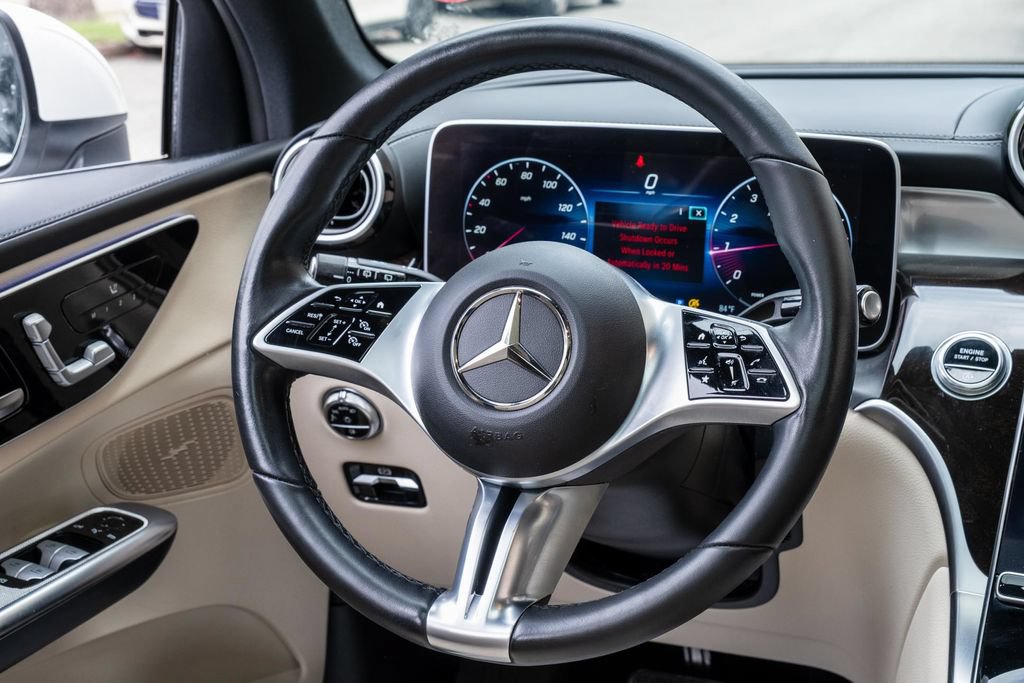 Used 2023 Mercedes-Benz GLC 300 4MATIC image 24