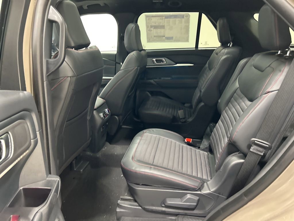 New 2026 Ford Explorer ST-Line w/ ST-Line Street Pack AWD/4WD image 30