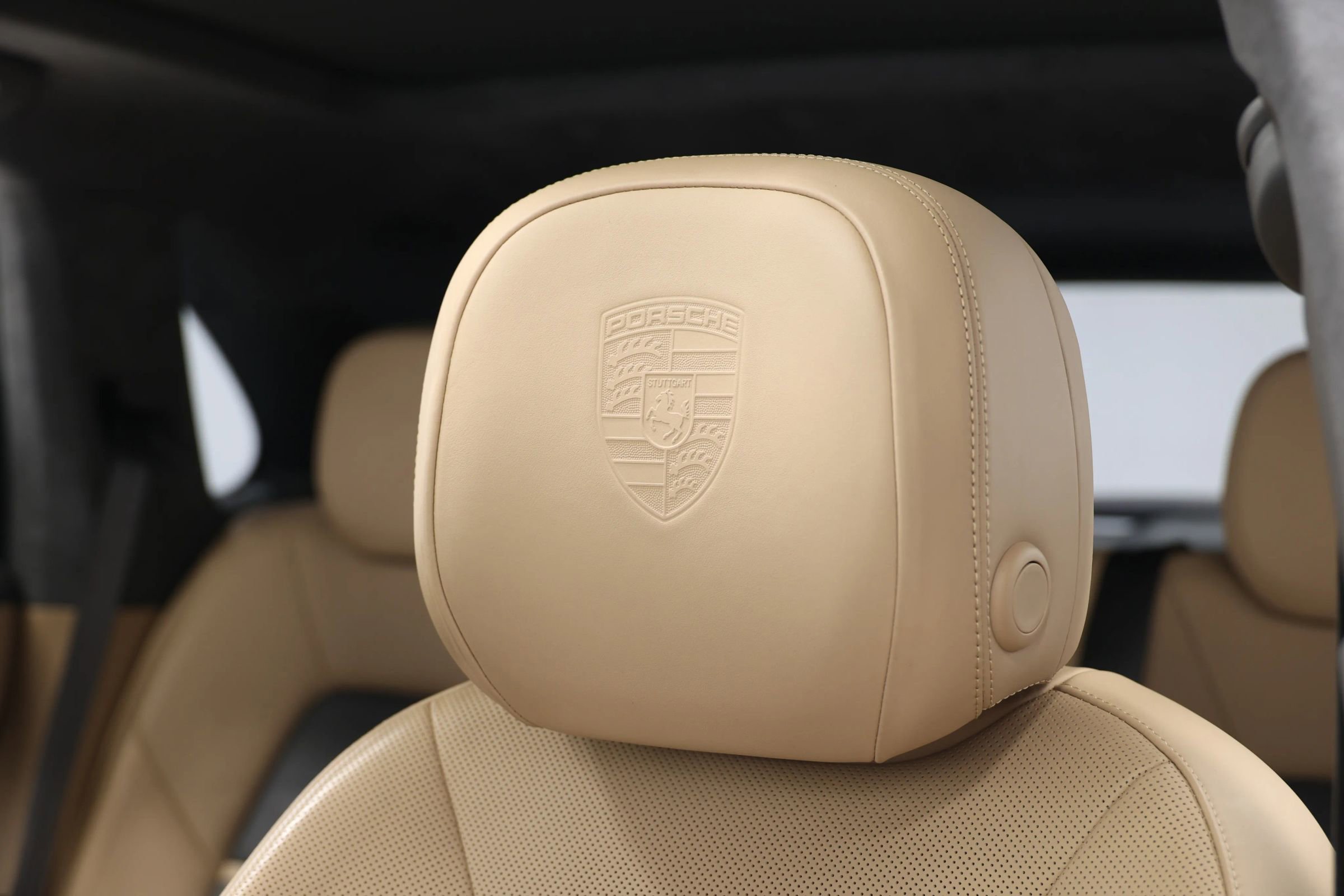 Used 2021 Porsche Cayenne Turbo S AWD/4WD image 21