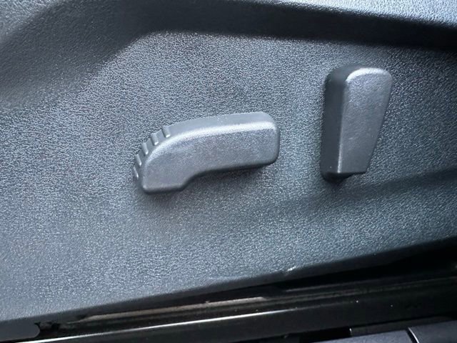 Used 2023 Subaru Ascent Premium w/ Convenience Package AWD/4WD image 17