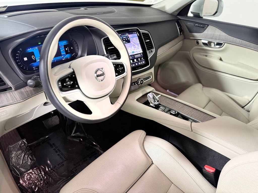 Used 2023 Volvo XC90 B6 Ultimate AWD/4WD image 18