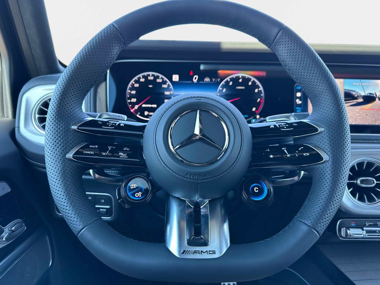 Used 2026 Mercedes-Benz G 63 AMG 4MATIC image 31