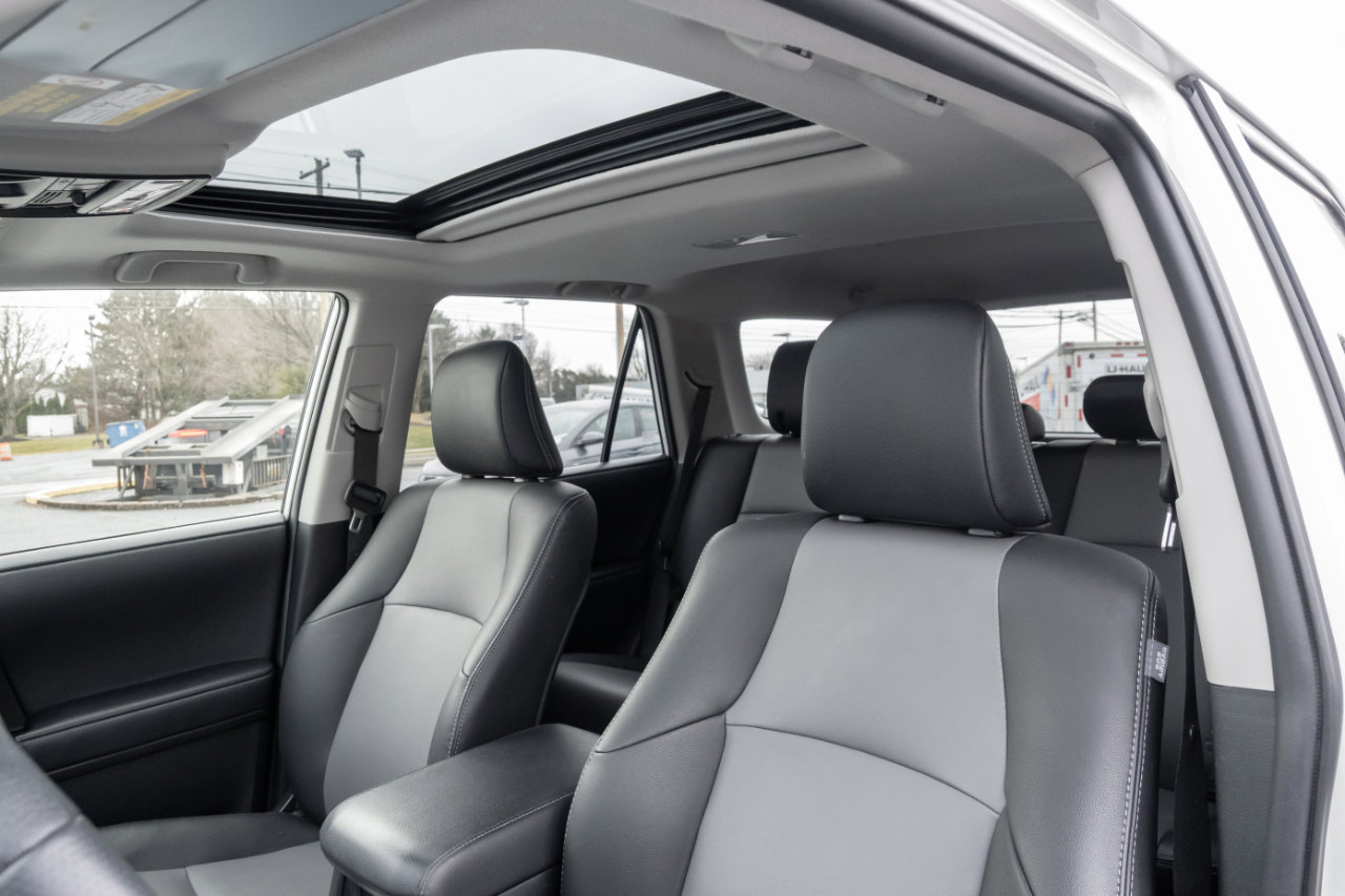 Used 2022 Toyota 4Runner SR5 Premium image 13