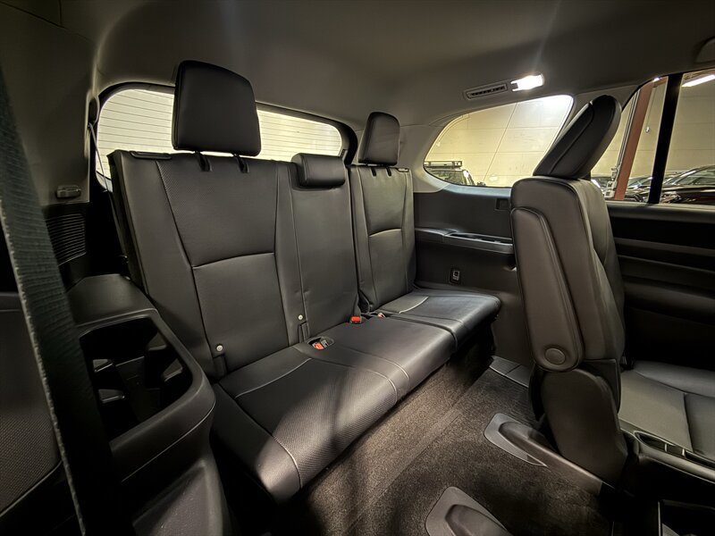 Used 2026 Toyota Grand Highlander AWD Hybrid image 33