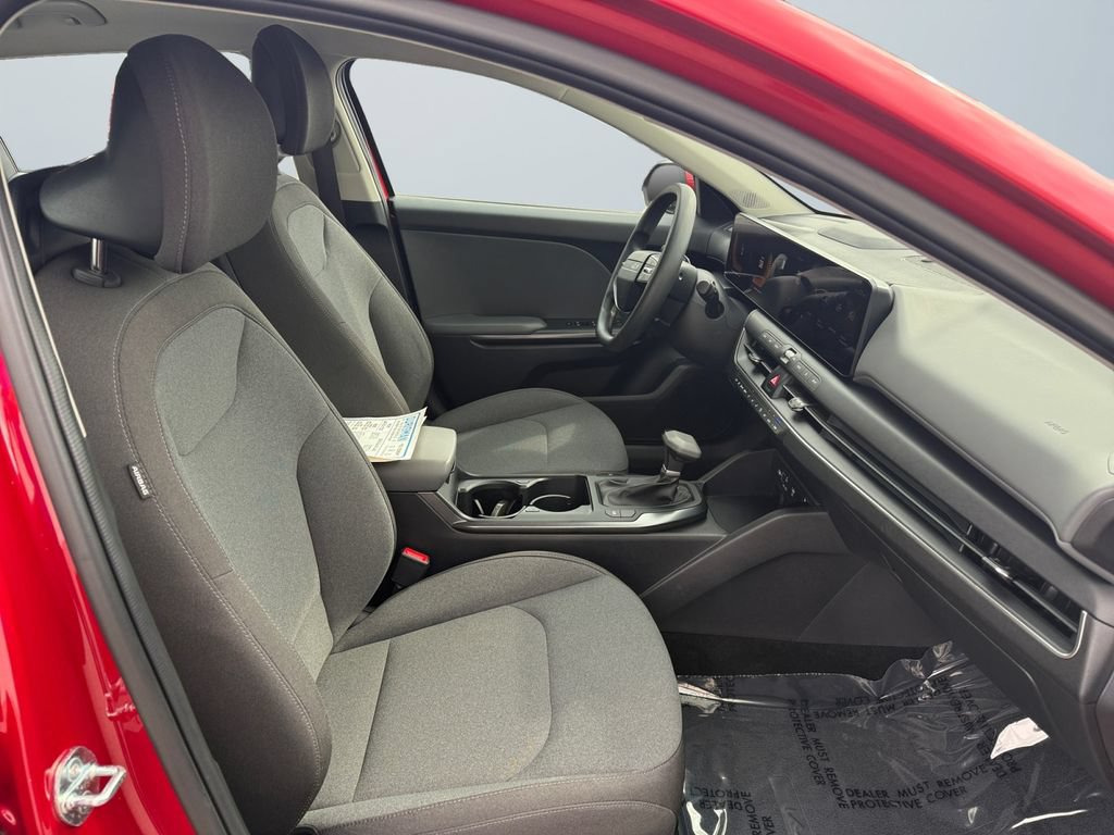 Used 2025 Kia K4 FWD image 15