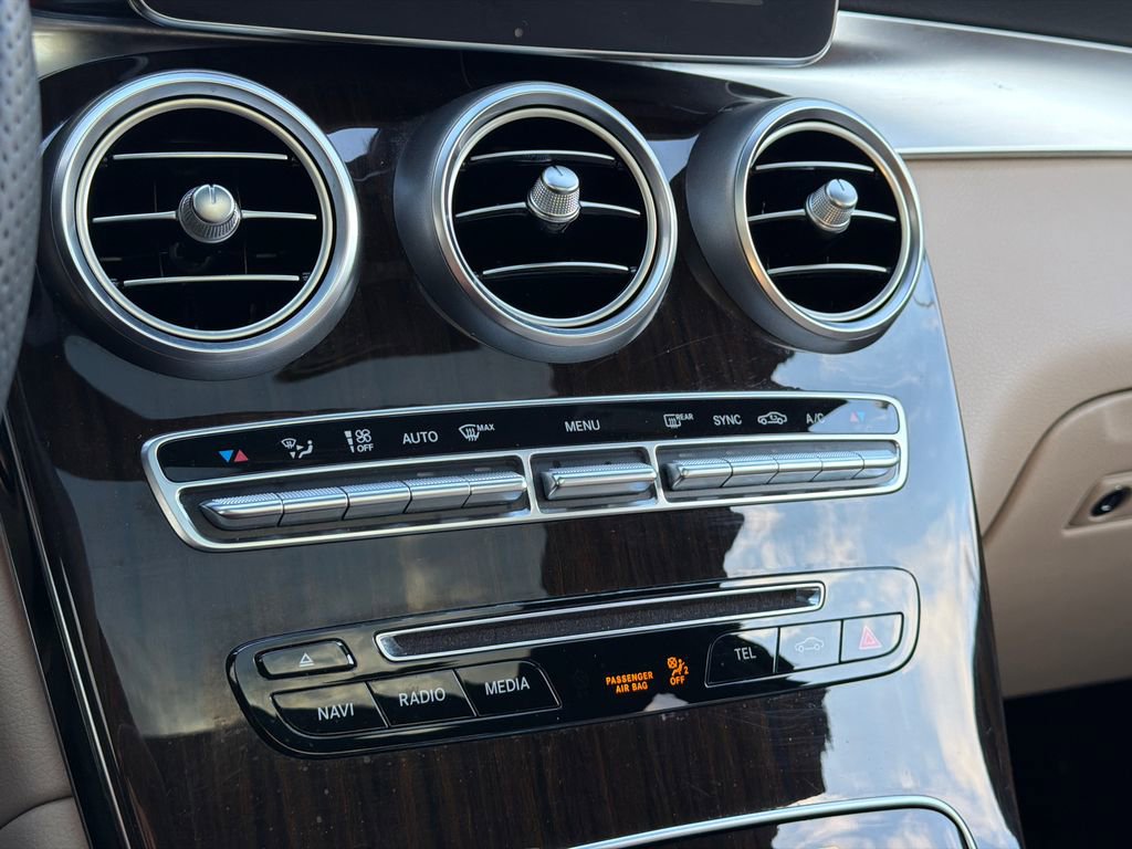 Used 2017 Mercedes-Benz GLC 300 GLC 300 image 30