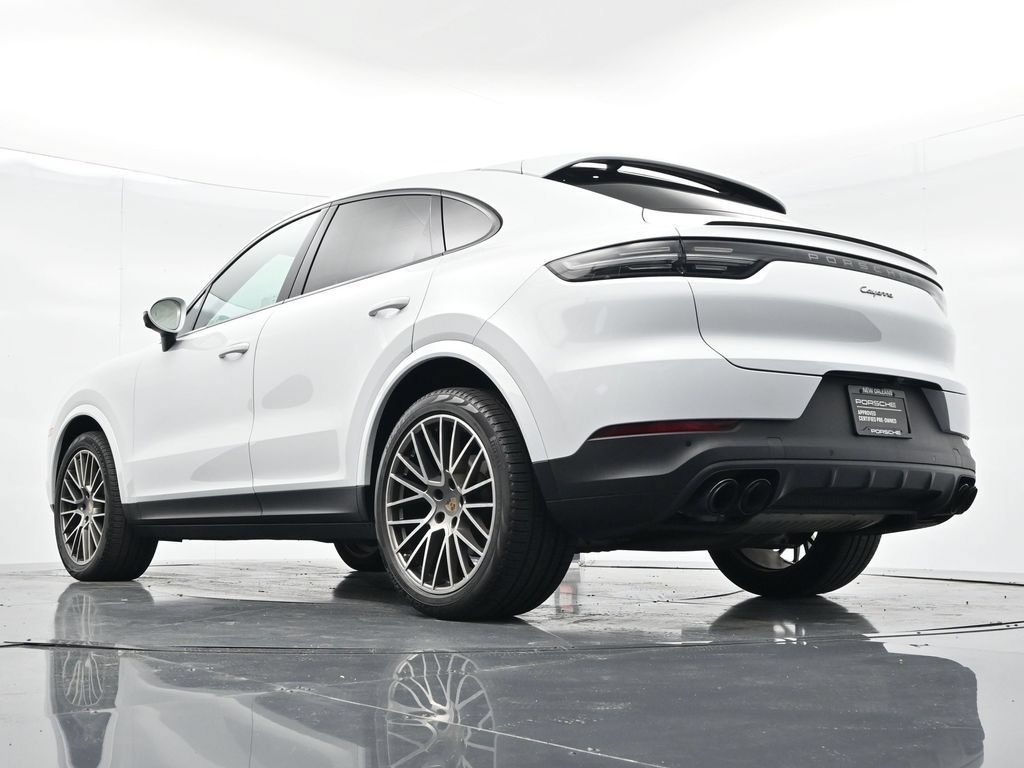Certified 2022 Porsche Cayenne Platinum Edition AWD/4WD image 27