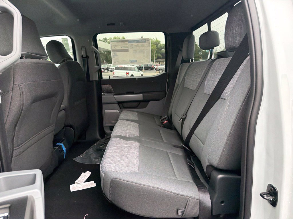 New 2026 Ford F250 XLT w/ XLT Premium Package AWD/4WD image 12