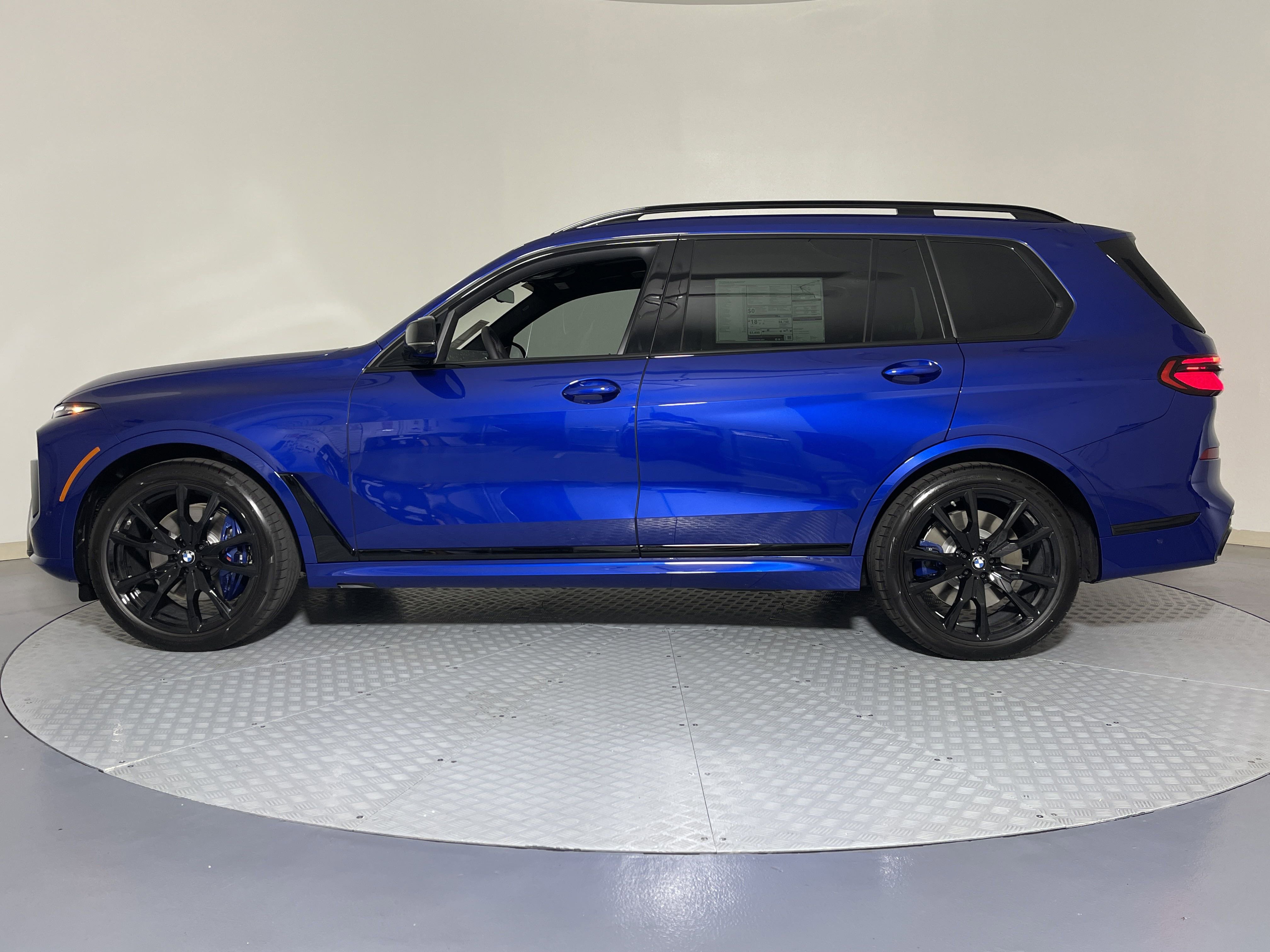 New 2026 BMW X7 M60i image 4