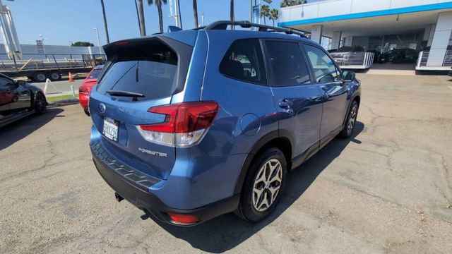 Used 2020 Subaru Forester Premium AWD/4WD image 8