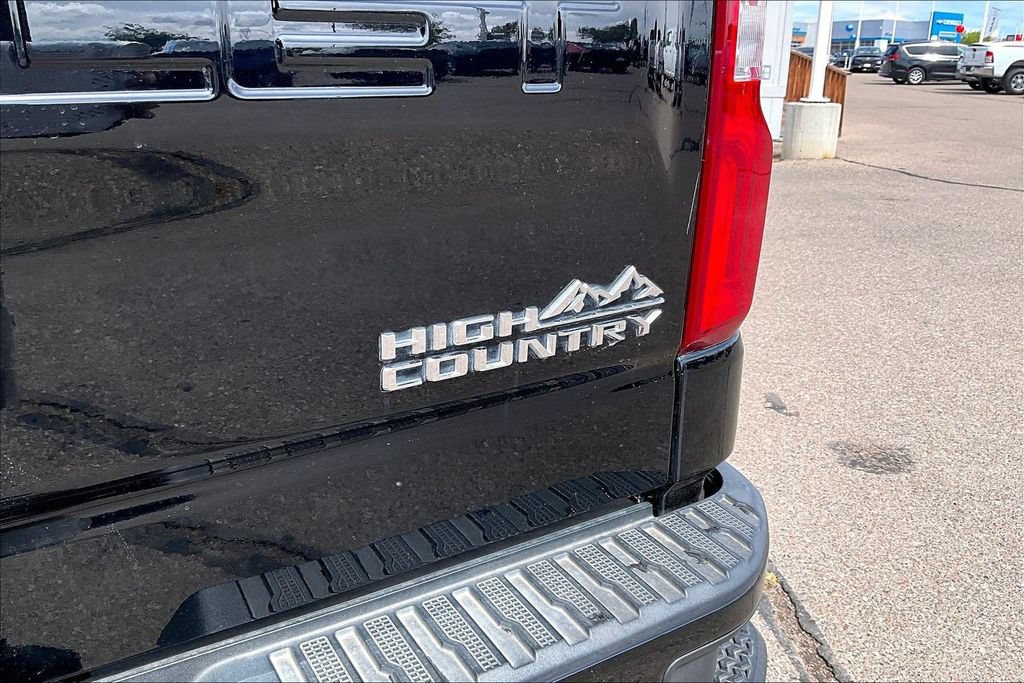 Used 2022 Chevrolet Silverado 1500 High Country AWD/4WD image 25