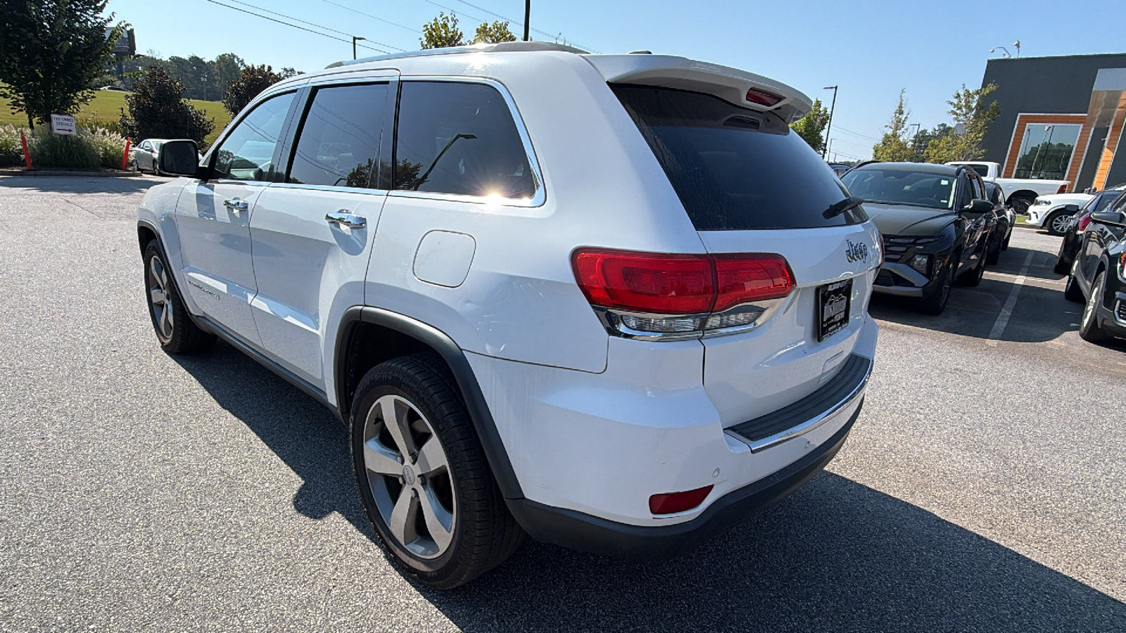 Used 2015 Jeep Grand Cherokee Limited RWD image 10