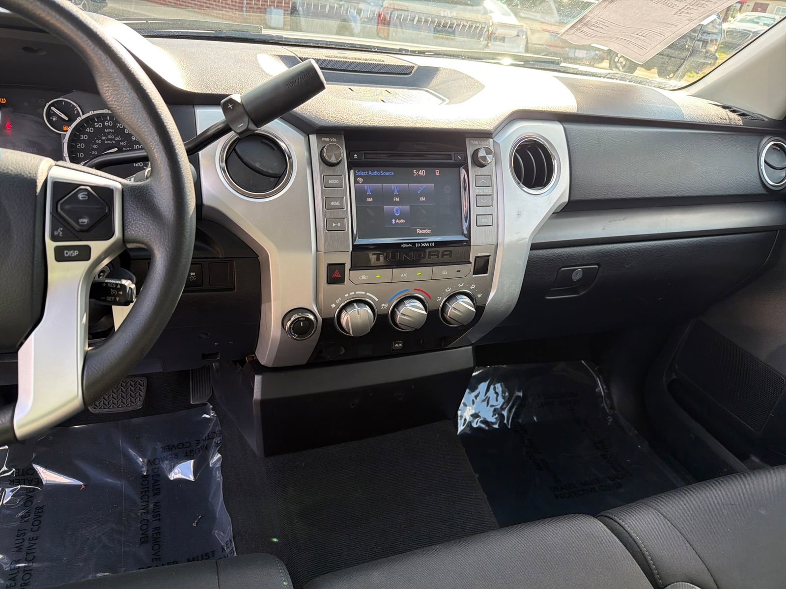 Used 2015 Toyota Tundra SR5 AWD/4WD image 18