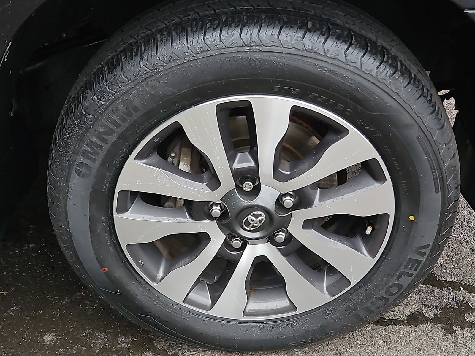 Used 2018 Toyota Sequoia Limited w/ Safety & Convenience Package AWD/4WD image 8