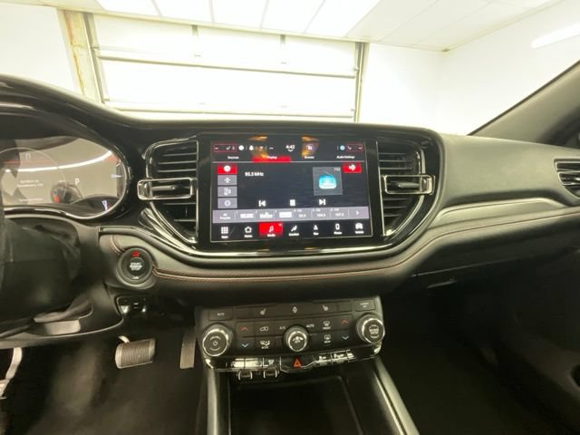 Used 2023 Dodge Durango GT AWD/4WD image 11