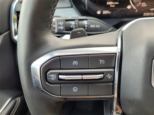 Used 2025 GMC Acadia Elevation image 40