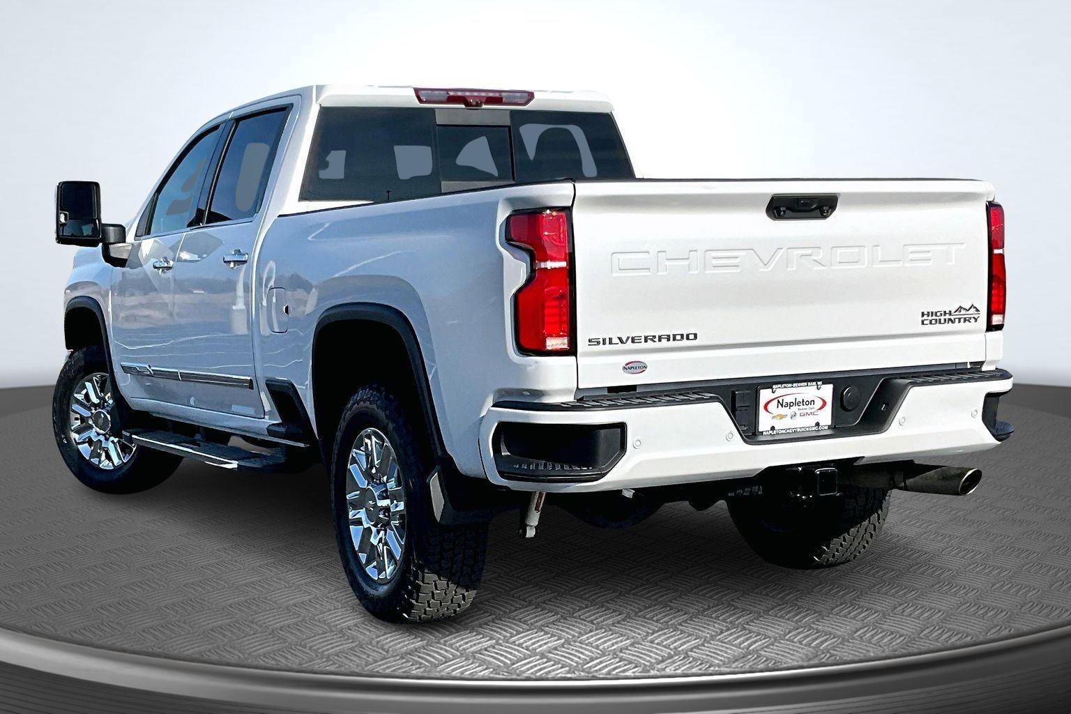 Used 2024 Chevrolet Silverado 2500 High Country w/ Technology Package image 14