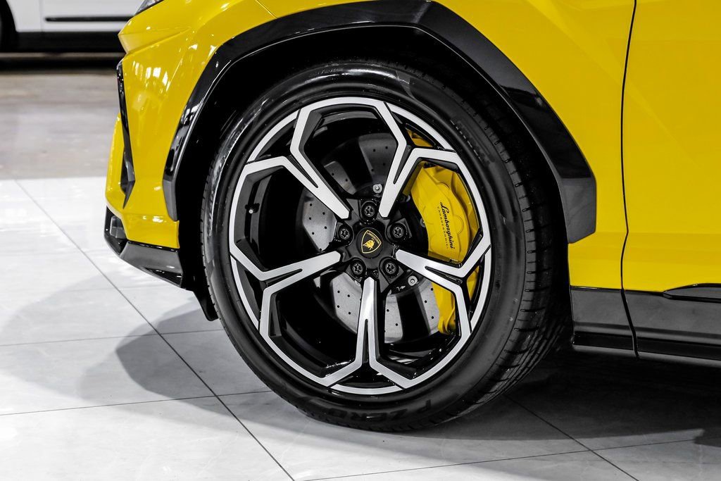Used 2022 Lamborghini Urus image 50