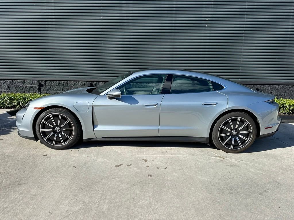 Used 2024 Porsche Taycan 4S image 2