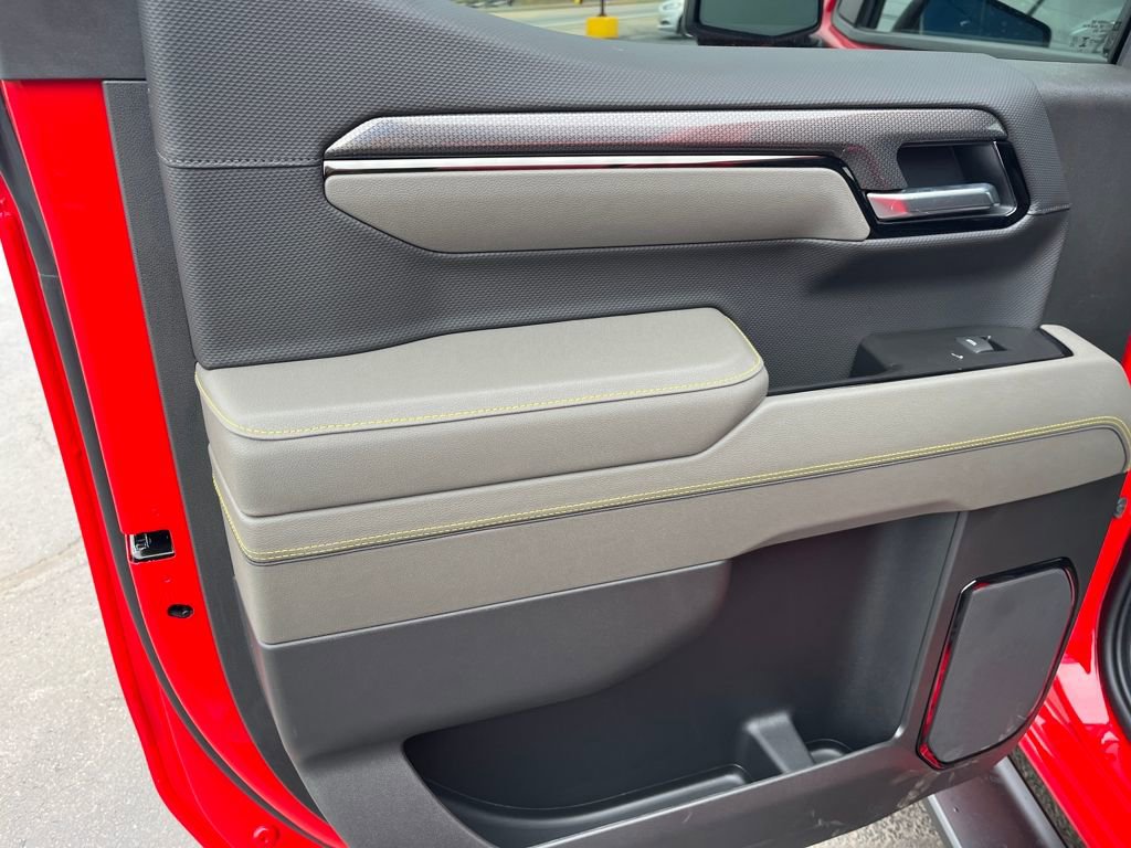 New 2026 Chevrolet Silverado 1500 ZR2 w/ LPO, Dark Essentials Package image 23