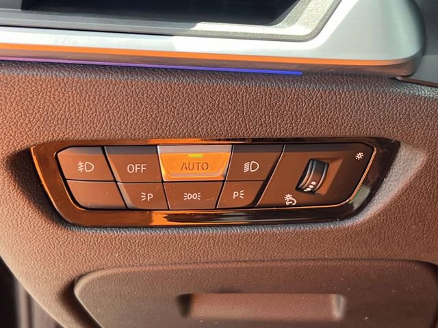 Used 2020 BMW 330i xDrive Sedan w/ M Sport Package AWD/4WD image 22