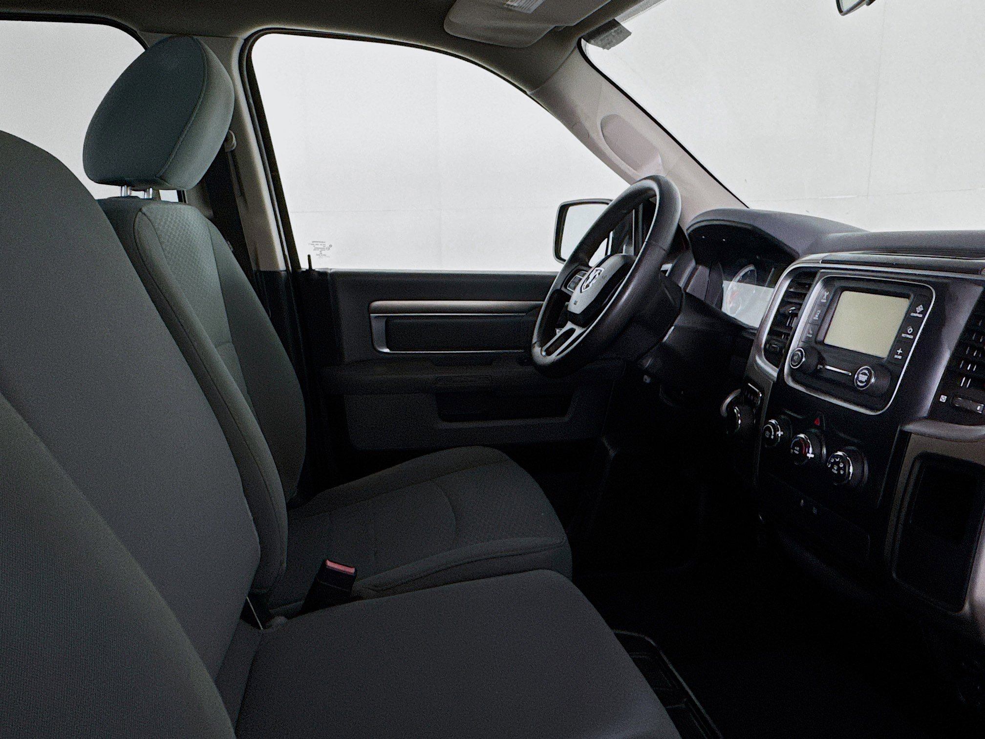 Used 2019 RAM 1500 Classic SLT RWD image 27