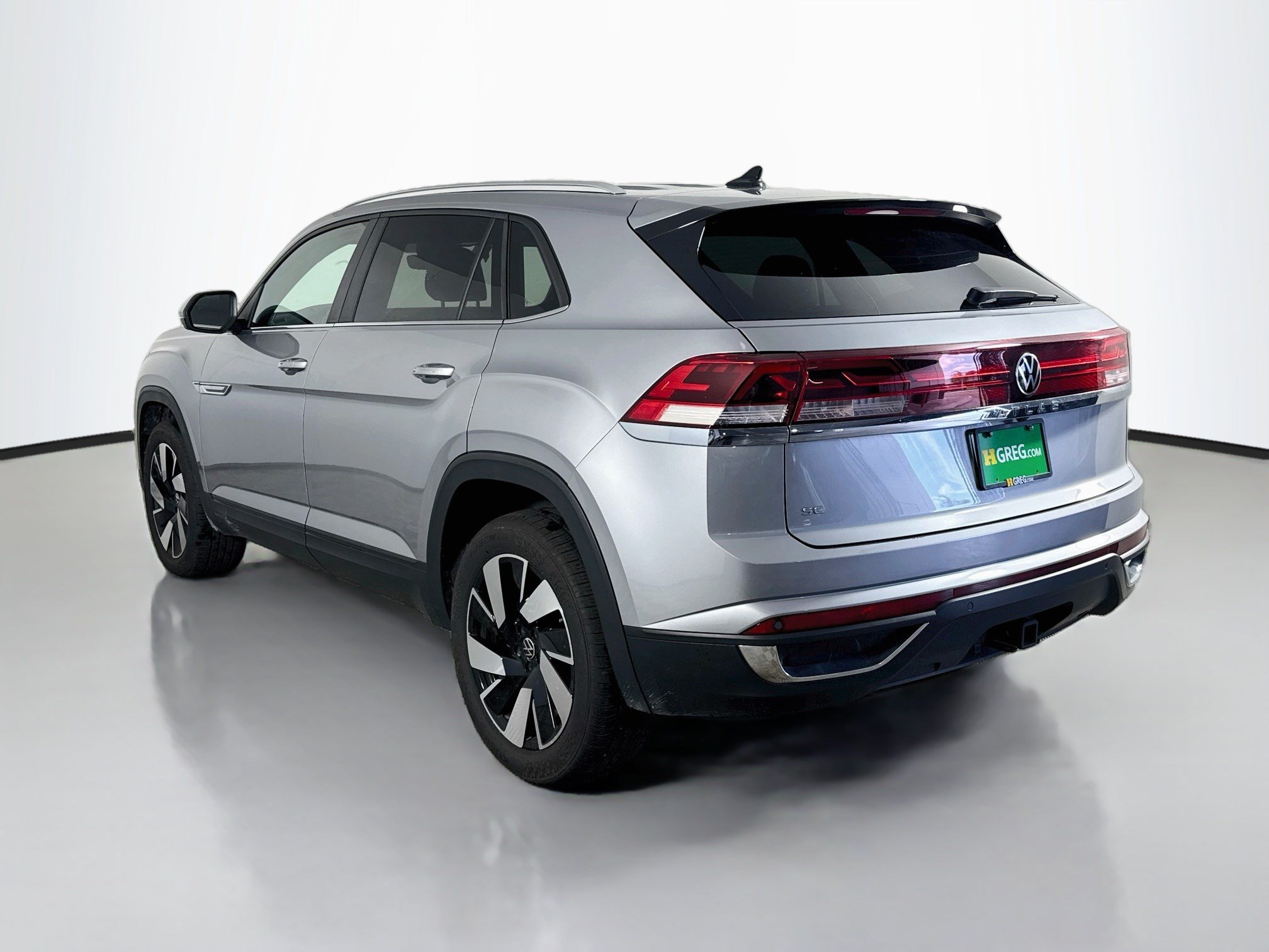 Used 2026 Volkswagen Atlas Cross Sport SE FWD image 7