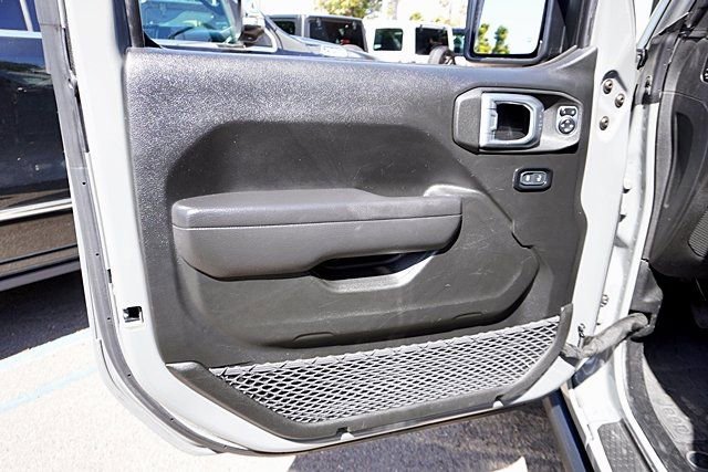 Certified 2023 Jeep Wrangler Unlimited Rubicon 4xe AWD/4WD image 25