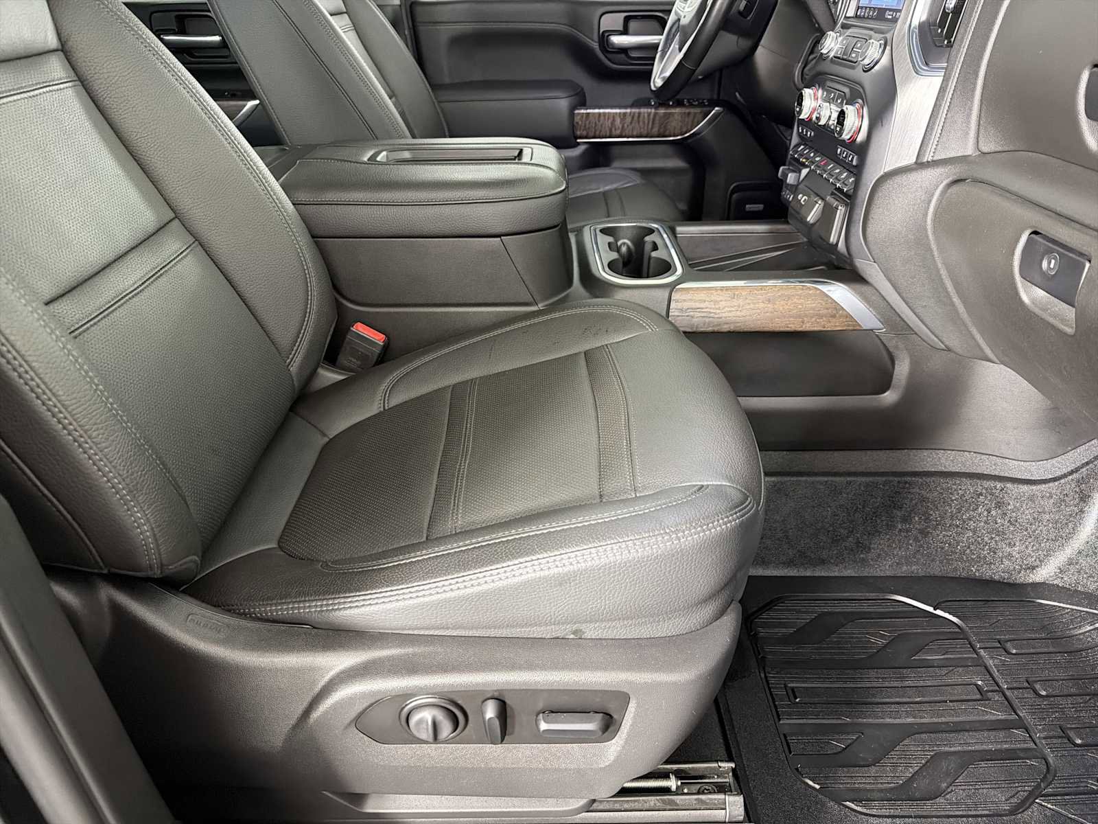 Used 2021 GMC Sierra 2500 Denali w/ Denali Ultimate Package image 13