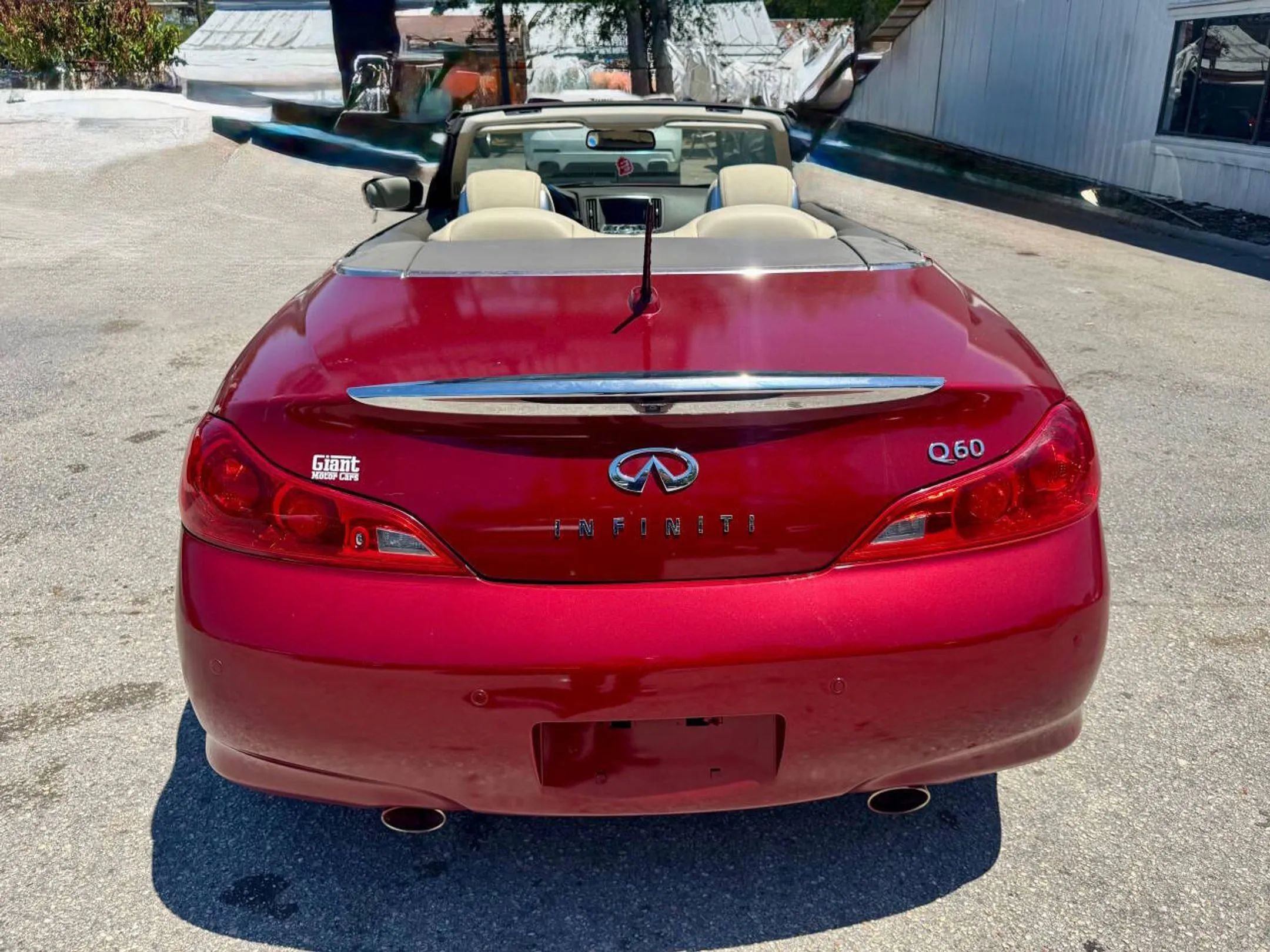 Used 2014 INFINITI Q60 Convertible w/ Premium Package RWD image 26