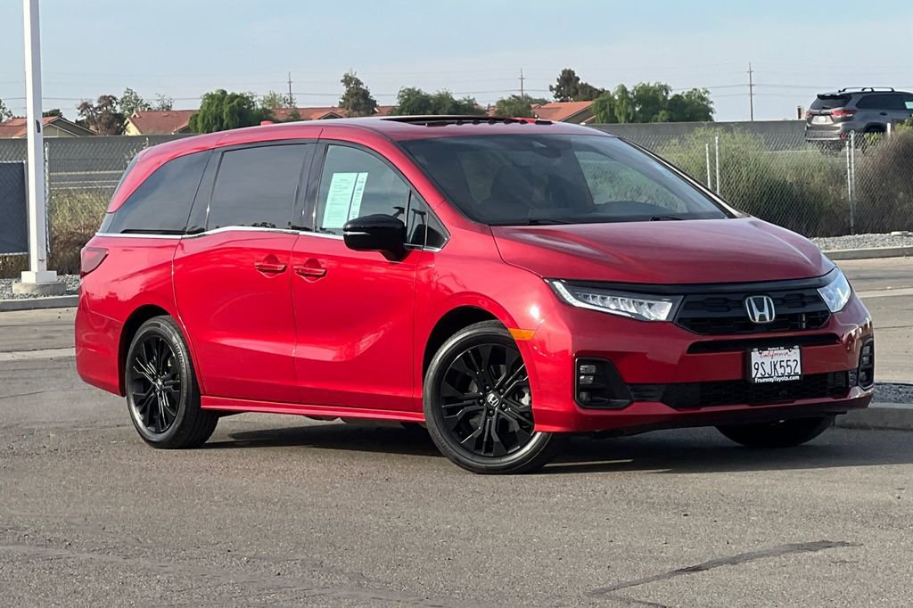 Used 2025 Honda Odyssey Sport-L image 2