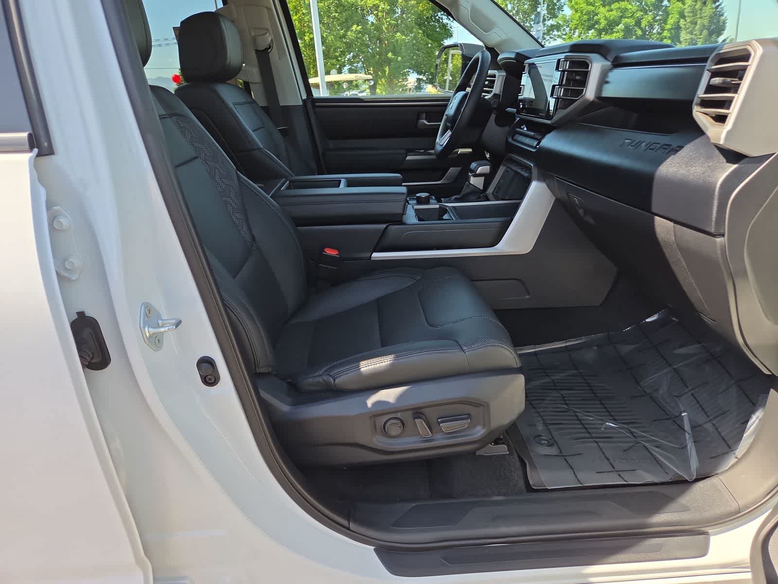 Used 2024 Toyota Tundra SR5 w/ SR5 Premium Package AWD/4WD image 22