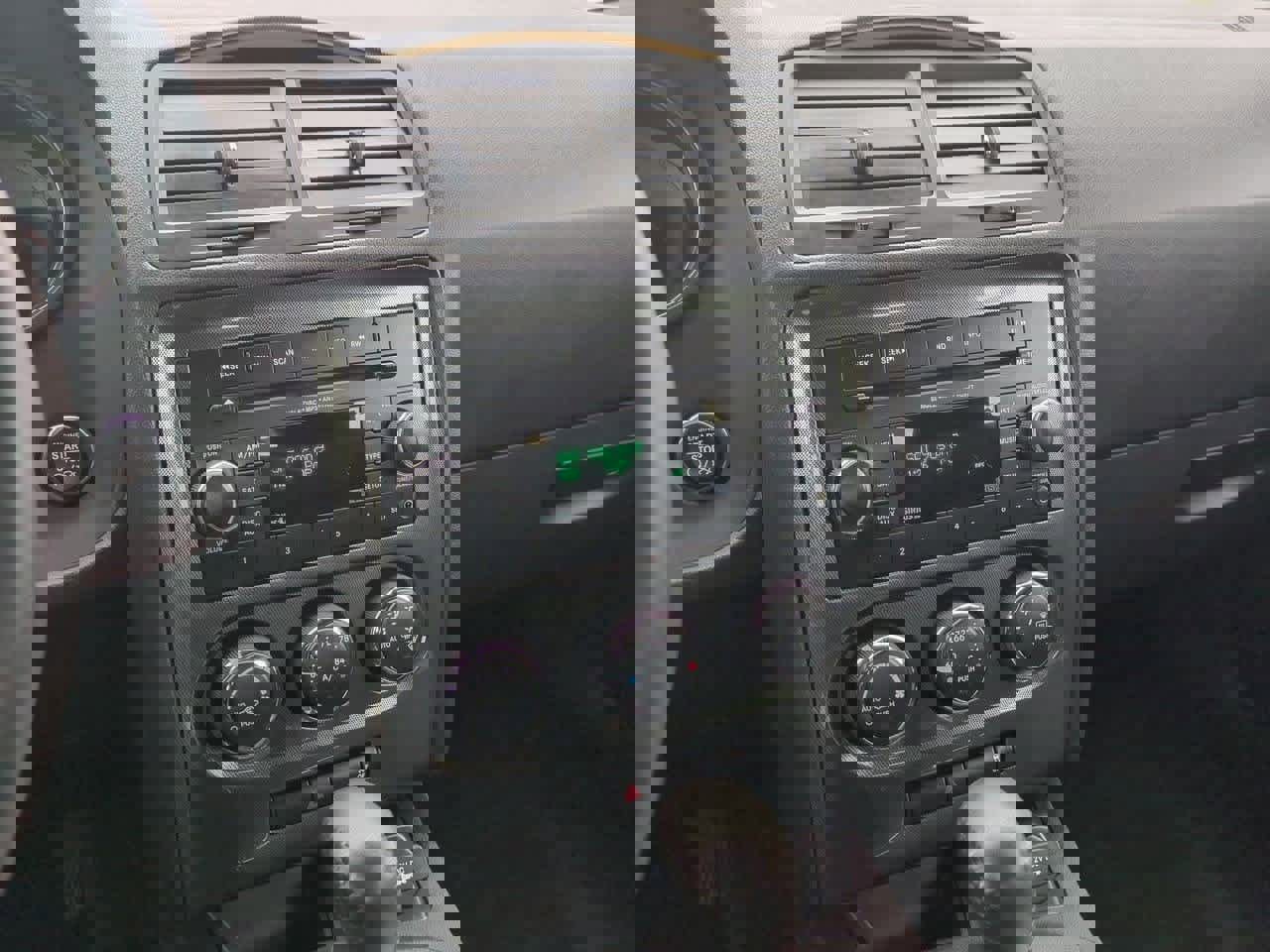 Used 2014 Dodge Challenger SXT image 24