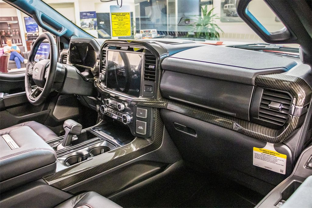 New 2025 Ford F150 Lariat w/ Equipment Group 501A Mid image 14