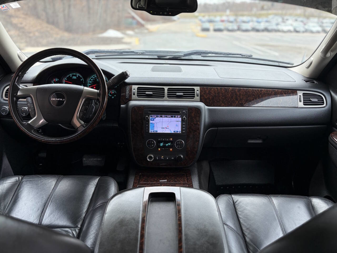 Used 2011 GMC Sierra 2500 Denali w/ Suspension Package, Off-Road AWD/4WD image 24