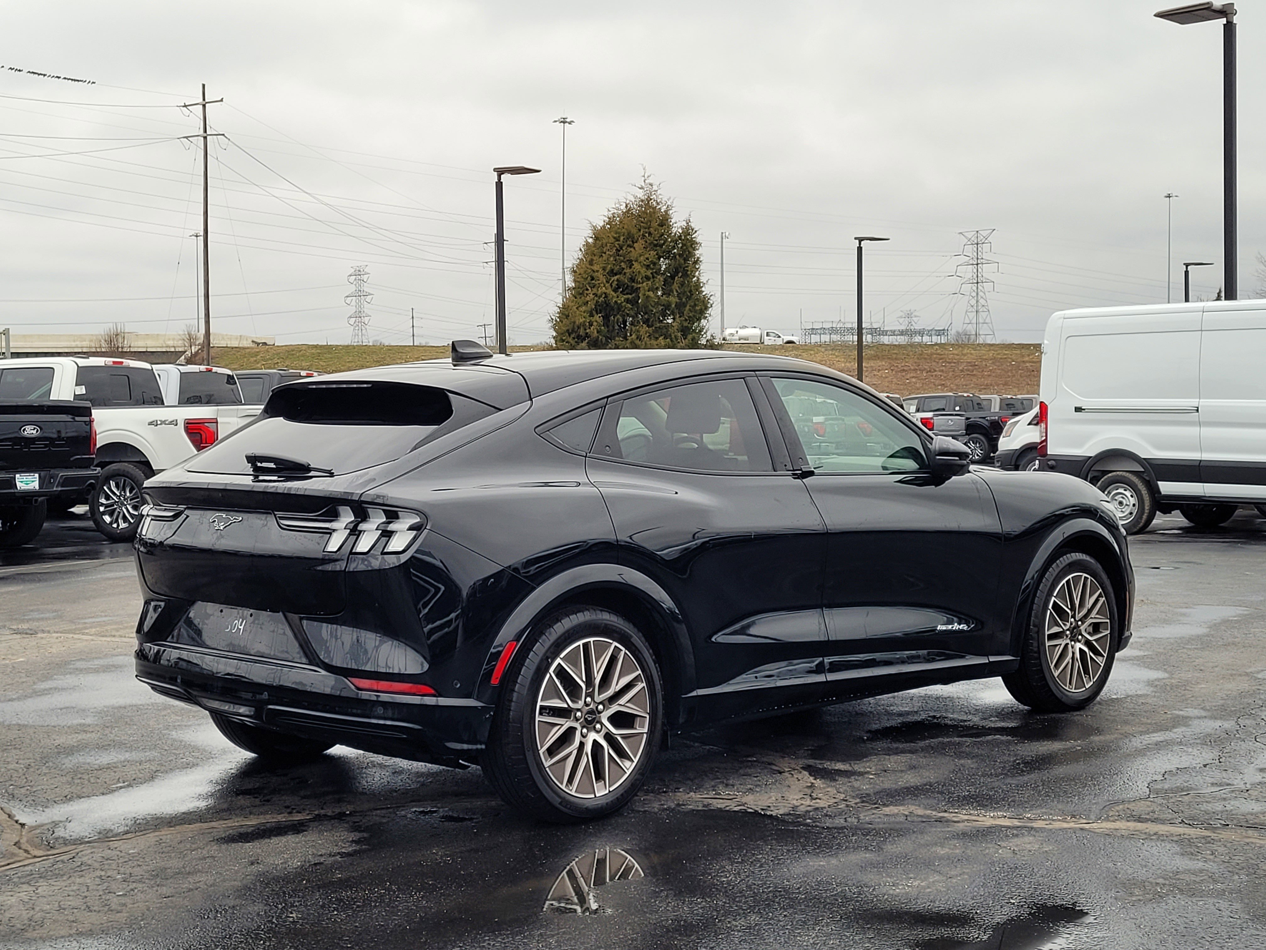 Used 2024 Ford Mustang Mach-E Premium image 4