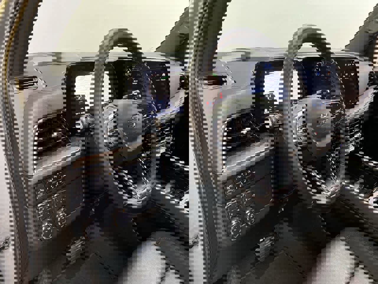 Used 2025 Chevrolet Tahoe Z71 image 2