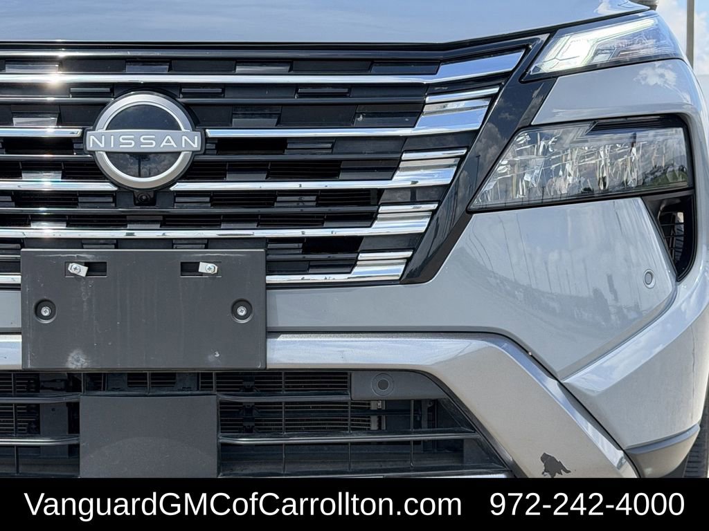 Used 2024 Nissan Rogue SL FWD image 4