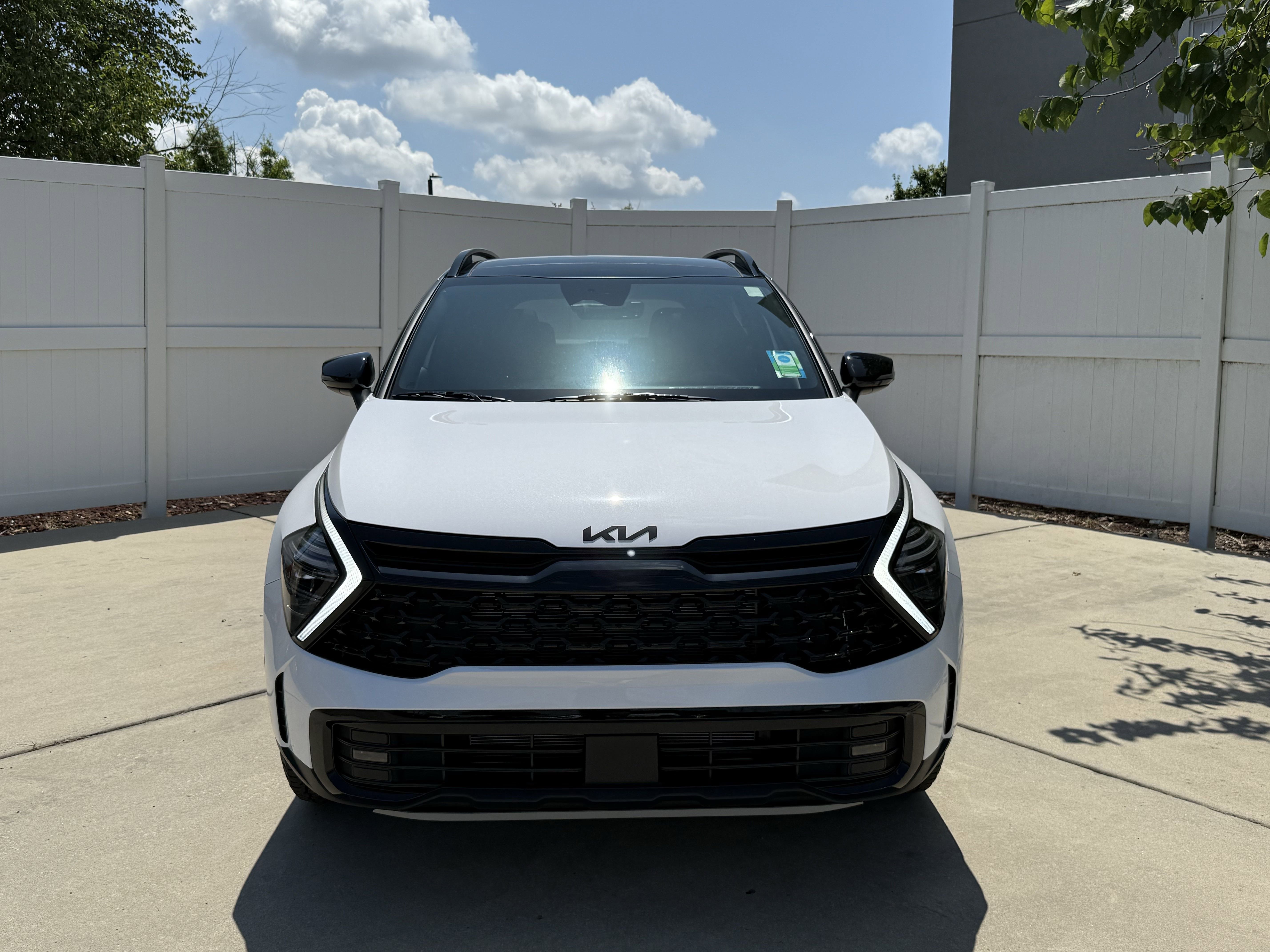 New 2025 Kia Sportage X-Pro image 2