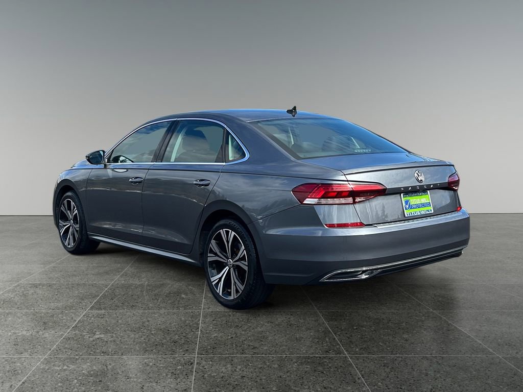 Used 2021 Volkswagen Passat 2.0T SE image 5