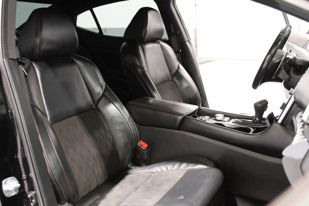 Used 2021 Nissan Maxima SR w/ Sport Mat Group FWD image 21