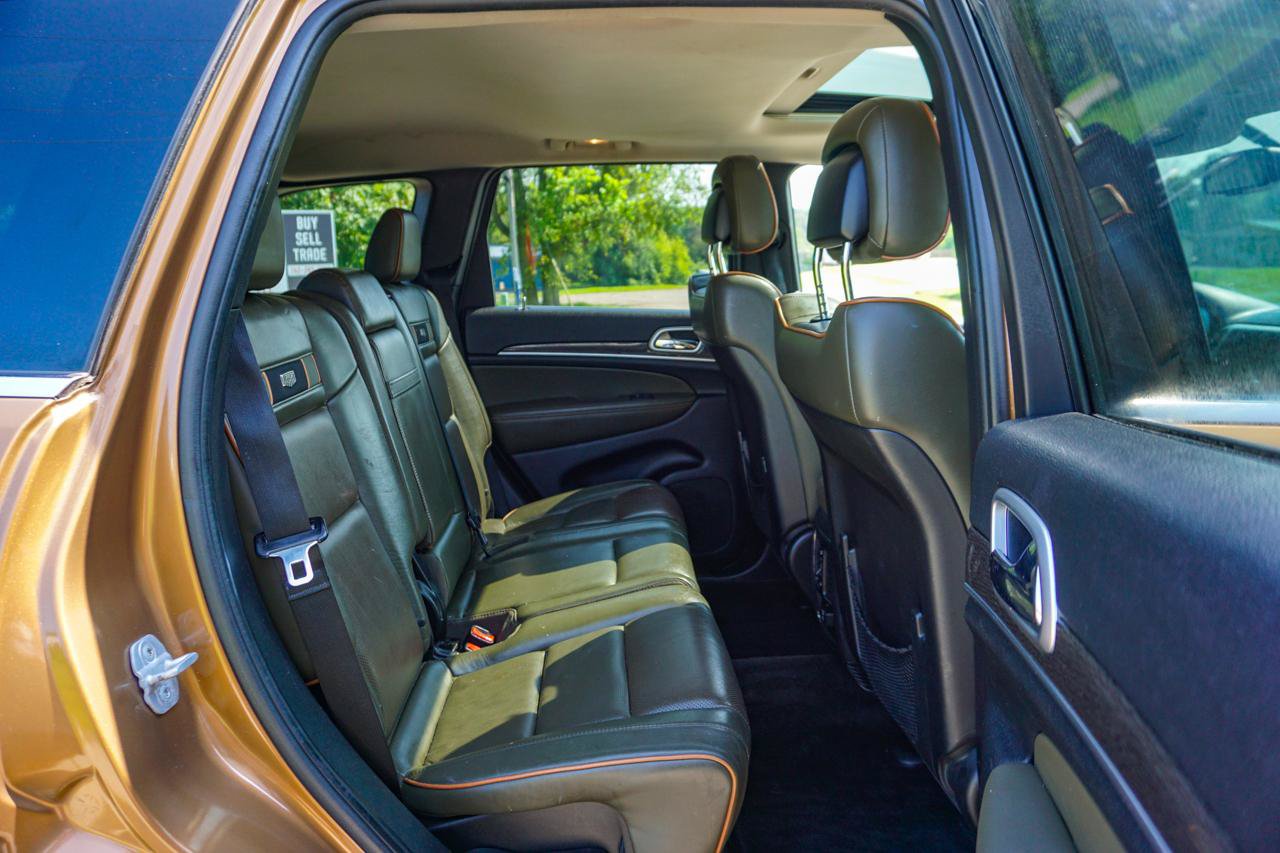 Used 2011 Jeep Grand Cherokee 70th Anniversary AWD/4WD image 18
