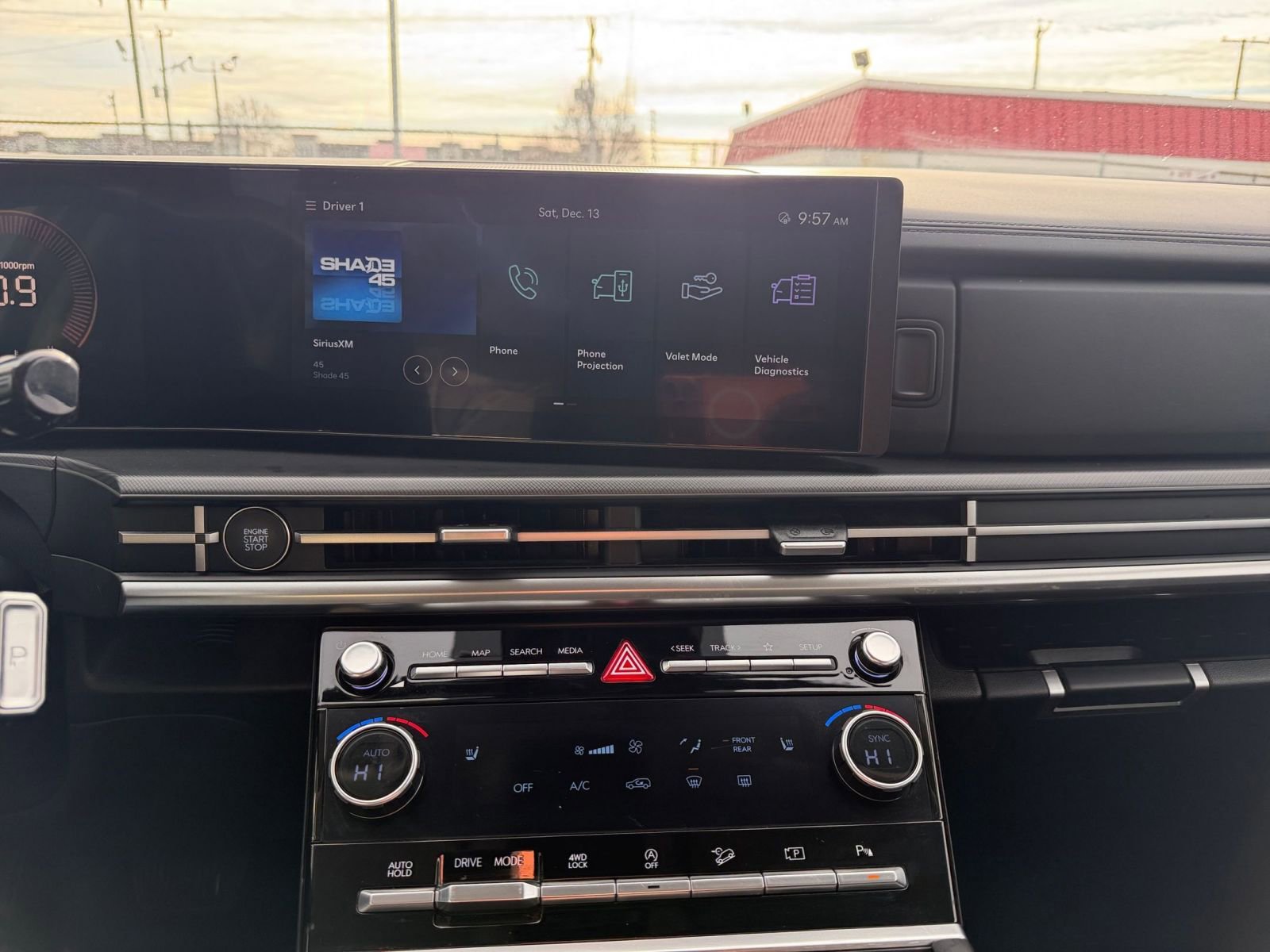 Used 2025 Hyundai Santa Fe SEL image 18