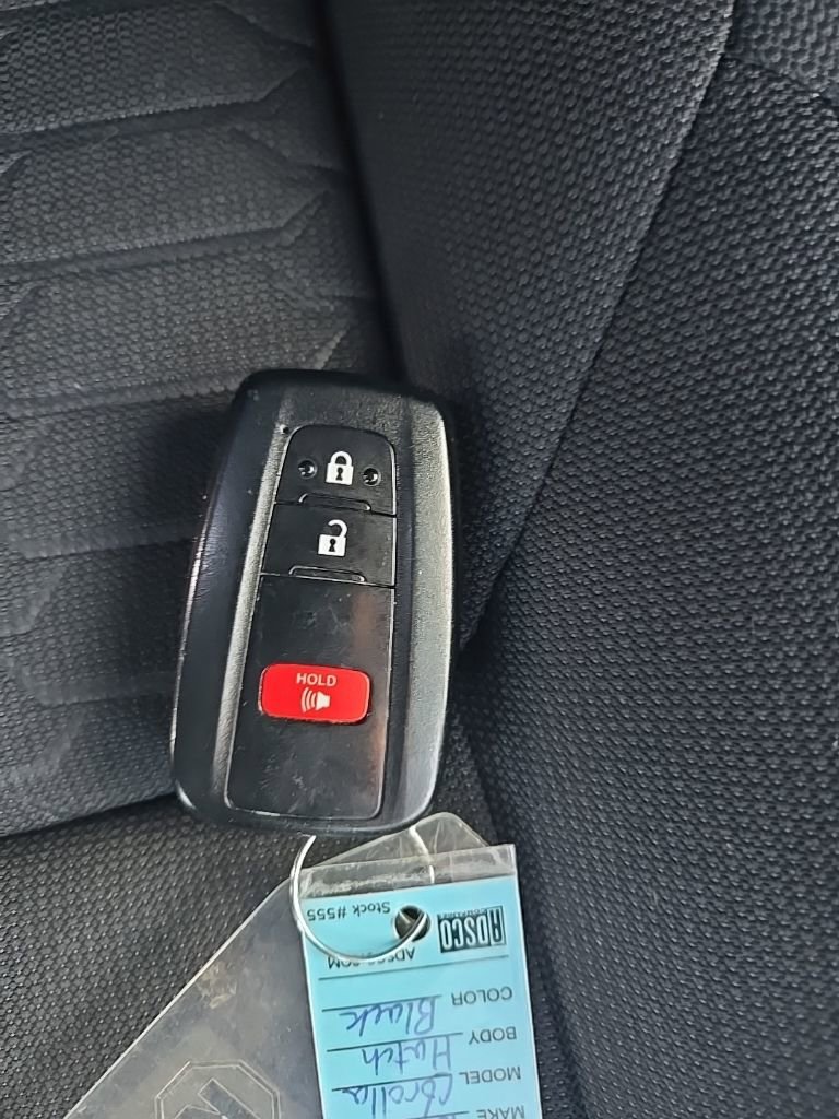 Used 2019 Toyota Corolla SE w/ SE Option Package image 32