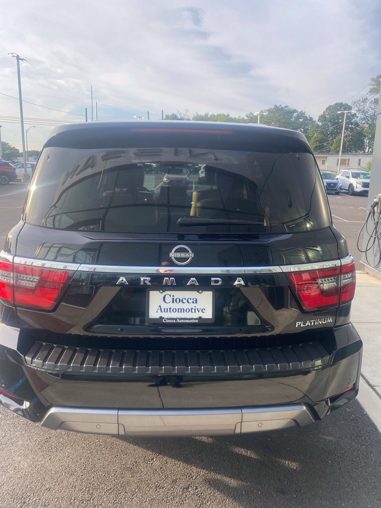 Used 2023 Nissan Armada Platinum w/ Captain's Chairs Package AWD/4WD image 4